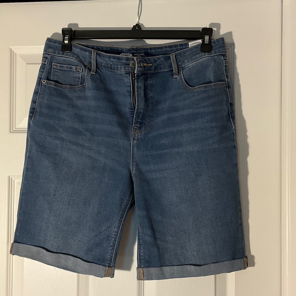 Old Navy Women's Blue Denim Bermudas